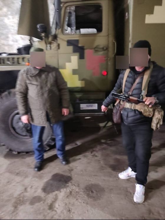 Завдяки налагодженій системі доставки, ми забезпечуємо транспортування вантажів навіть у складні зони, мінімізуючи час від отримання запиту до його виконання