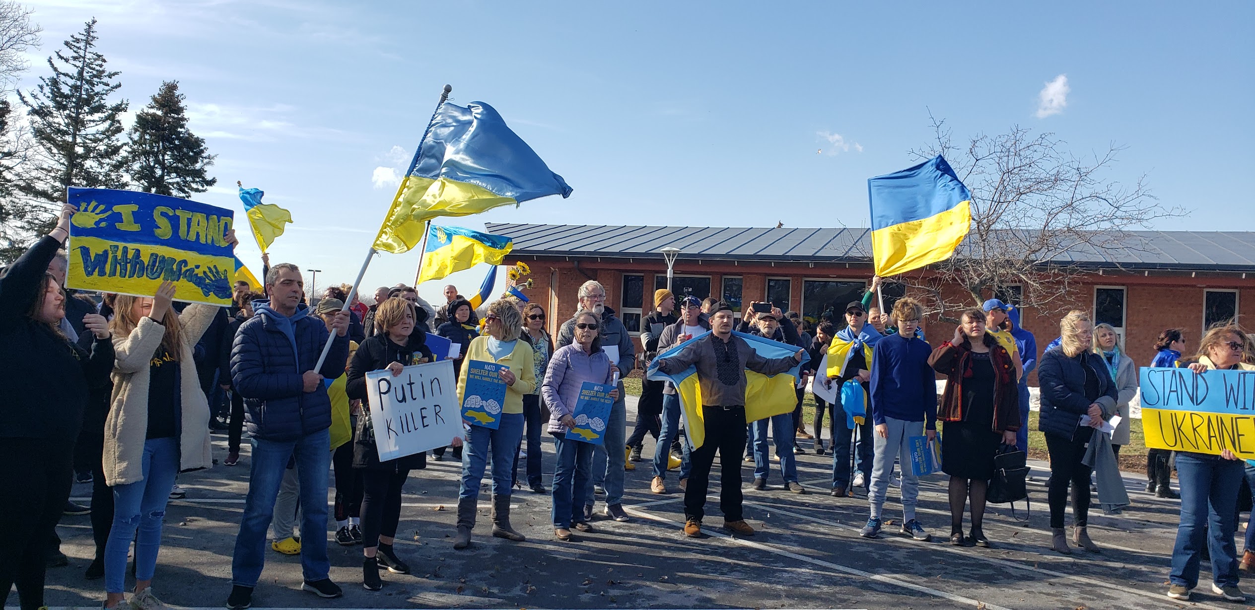 Головним донором та партнером програми є американська організація Roc Maidan (США). Спільними зусиллями ми реалізуємо постачання високовартісного медичного обладнання, яке відповідає стандартам ВООЗ та міжнародним протоколам лікування травм